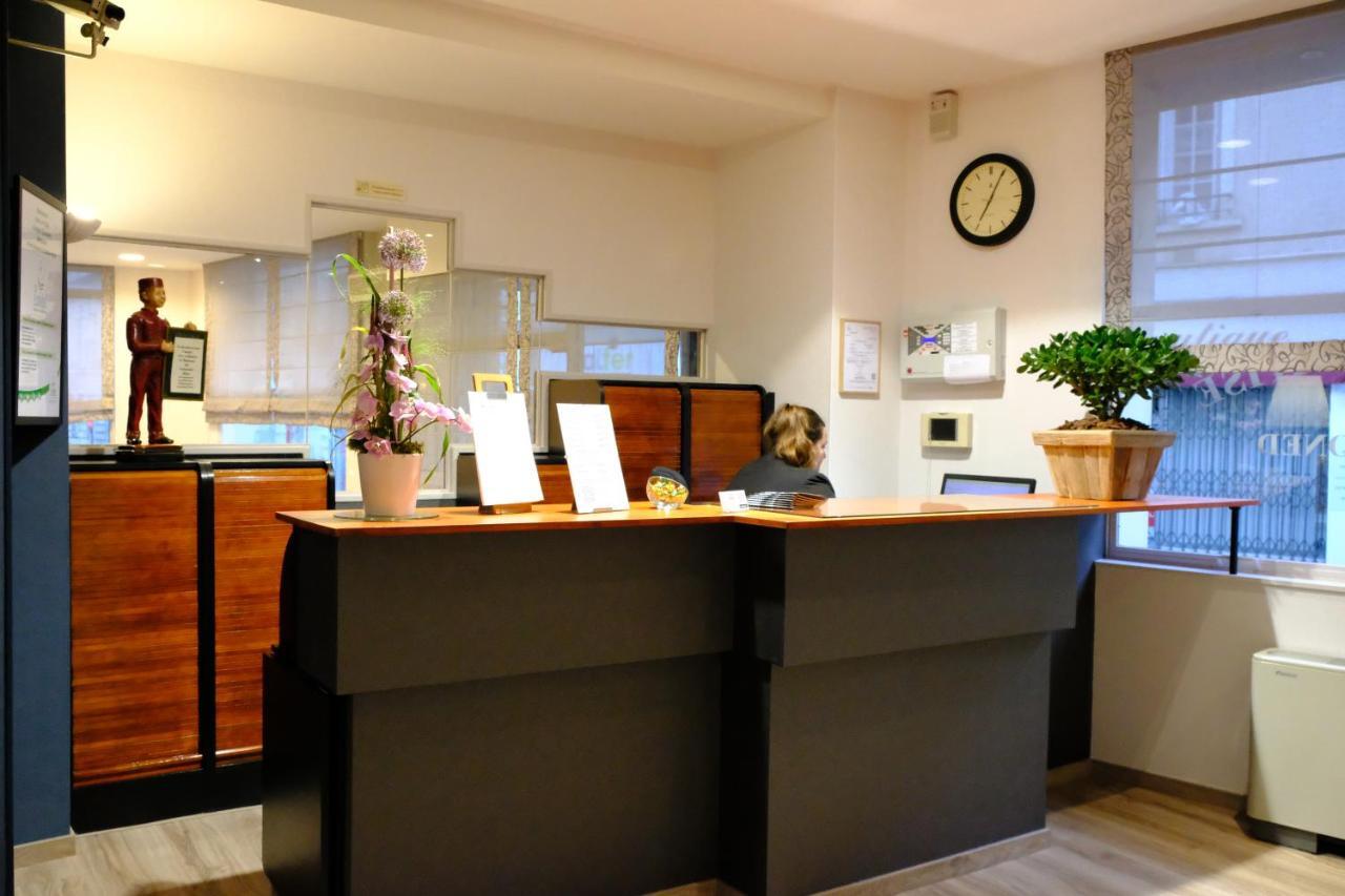 אנז'ה Hotel Continental מראה חיצוני תמונה
